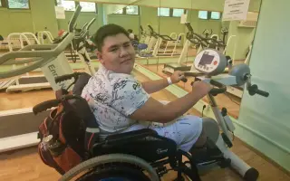 Život bez bariér - Auto s nájezdovou rampou pro Zdendu (13) na vozíku