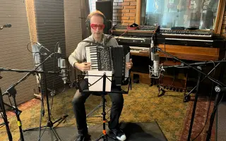 Lucie Dlabolová vydává album LUCIDNÍ SNĚNÍ.