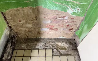 Povodeň mi poškodila dům. Potřebuji znalce a právní pomoc