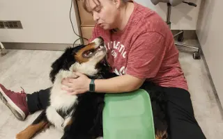 Pomozte Maxovi znovu běhat! 🐾