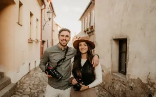 PODPOŘTE NAŠI SVATEBNÍ CESTU = NÁŠ FILMOVÝ SEN