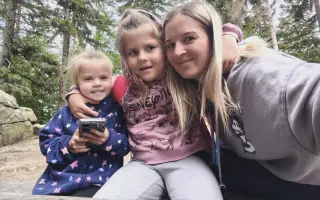 Bezpečný přístav na kolech pro Emičku a Soničku