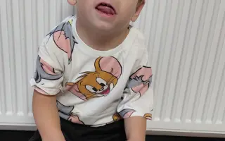 Bezpečný vůz pro Šimonka – usnadněme mu cesty k léčbě a každodenním radostem