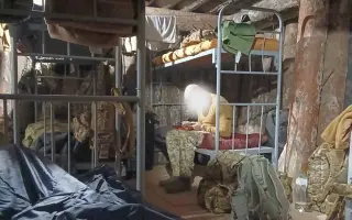 Auto pro Gibbona: Pomozme odvážným Čechům v první linii