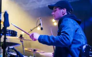 Pomoz Kuřatům vyklubat se na svět. Bez Vás to nedáme!