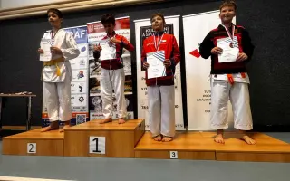 Pomoc pro tři statečné a úžasné děti a jejich maminku