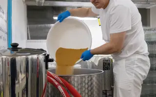 Nechceme to vylít. Chceme to vypít s Vámi a ustát to spolu jako Tým!