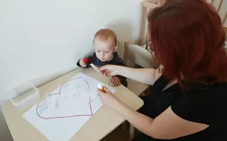 Tatínek se už nevrátil domů – pomozme Viki a její mamince postavit se znovu na nohy
