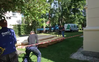 Havarijní stav věžičky ohrožuje nejstarší pravoslavný chrám v České republice.