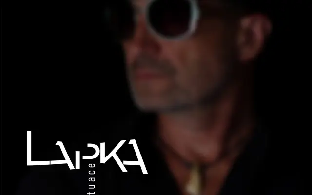 LAPKA - pomozte vytvořit SITUACE - neveselé album pro veselé lidi