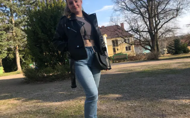 Pomoc Adrianě z dětského domova se postavit na vlastní nohy