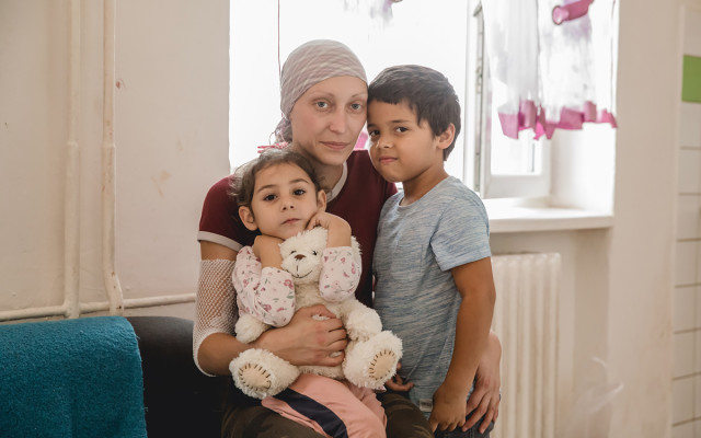 Vánoce pro Zdeňku s rakovinou a její dvě malé děti jinde než na ulici
