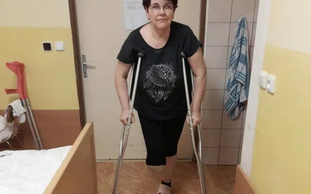 Schodišťová sedačka pro maminku Janu - pomozme jí znovu zvládat běžný život