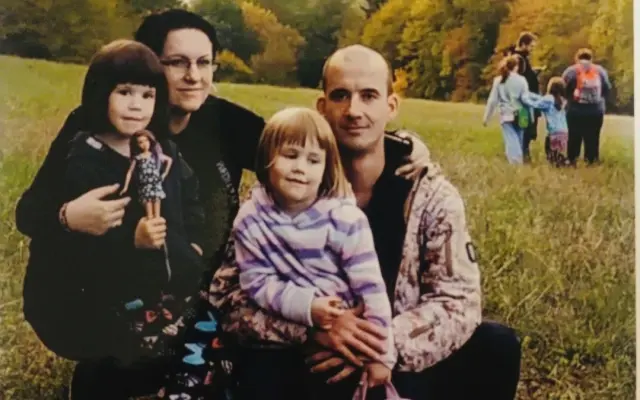 Pomoc pro Danu a její dvě děti po náhlé ztrátě partnera