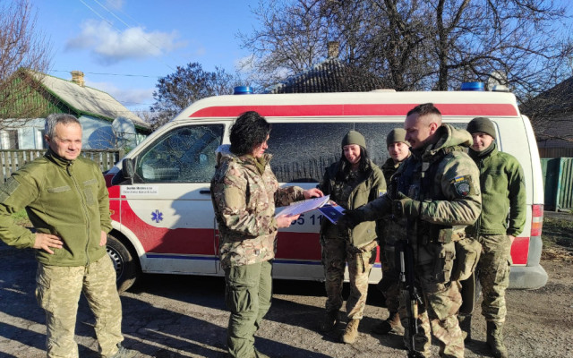 Sanitka od báňských záchranářů pro Ukrajinské mediky ze speciálních jednotek