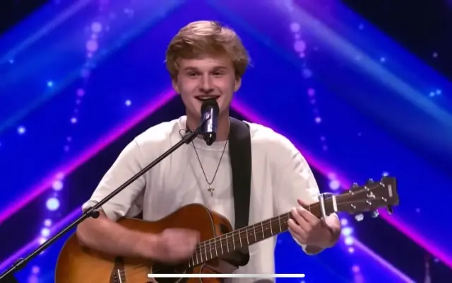 Pomozte nastartovat kariéru Martinovi Korymu!