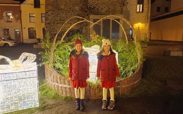 Na pomoc handicapovaným děvčátkům  Nelince a Verunce