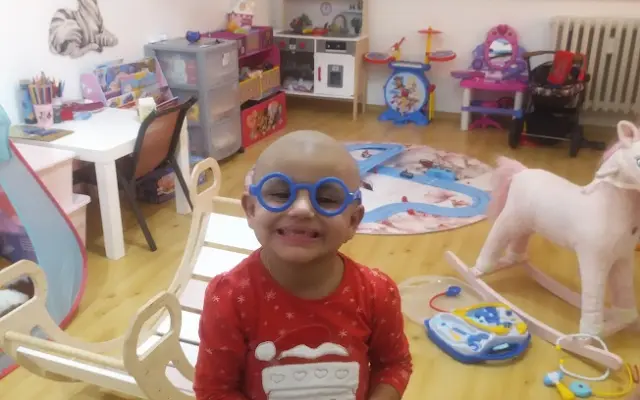 Pro nadaného Mathea a jeho sestřičku po transplantaci kostní dřeně