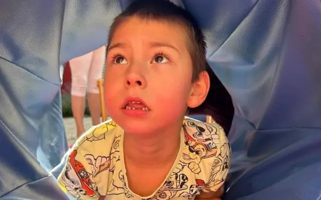 Zdravotní kočárek pro Kubíčka s těžkým mentálním postižením