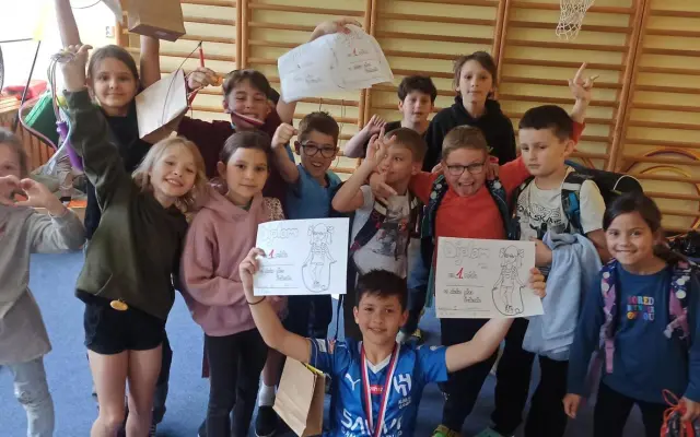 Šatny jsou prvním i posledním místem školního dne – pojďme je udělat příjemné