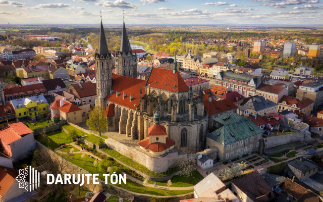 Darujte tón chrámu sv. Bartoloměje v Kolíně