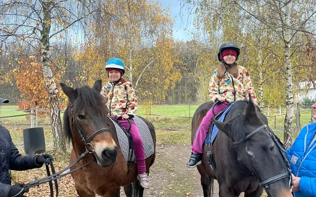 Na pomoc handicapovaným děvčátkům  Nelince a Verunce