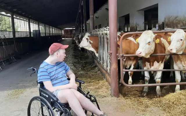 Pomozme mladému muži s Dravetovým syndromem radovat se každý den