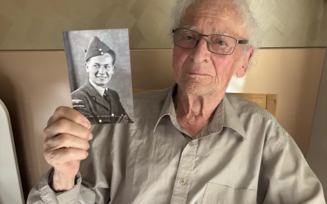 Pomozte odhalit příběh pozapomenutého 102letého českého veterána RAF
