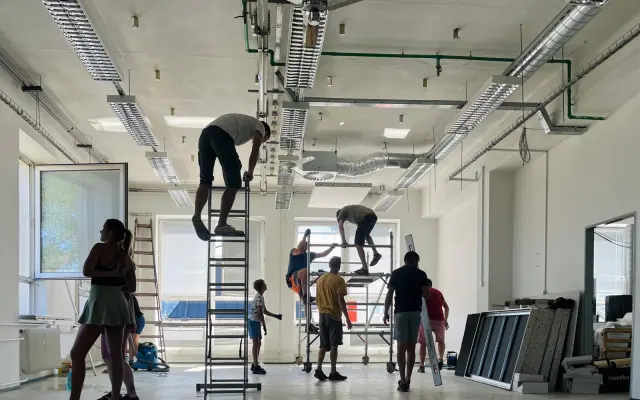 Pomozte nám dokončit novou bilingvní Montessori školu