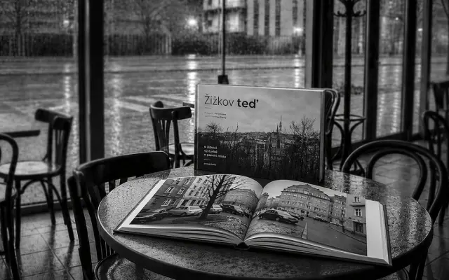 Žižkov teď - fotografická publikace mapující proměny Žižkova posledních let