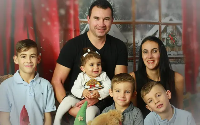 Pomozte rodině se čtyřmi dětmi vrátit se do svého domu