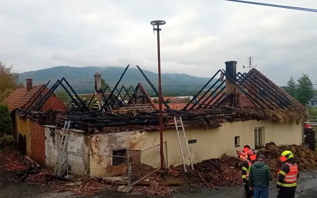 Domov po požáru - pomoc Veronice.