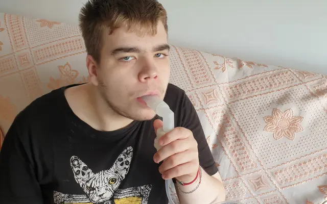 Pomozme Jeníkovi s úhradou přístroje Simeox – snadnější dýchání a rehabilitace