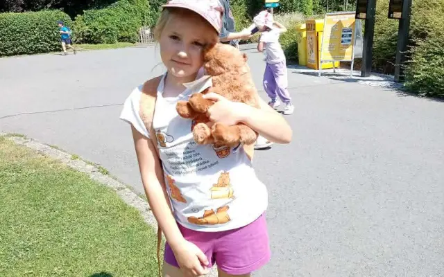 Pomozte mamince samoživitelce zajistit domov pro čtyři děti