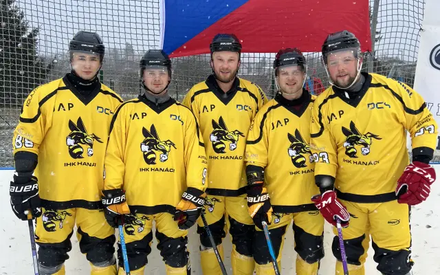 Podpořte naši cestu z moravského rybníka až na Mistrovství světa do Kanady