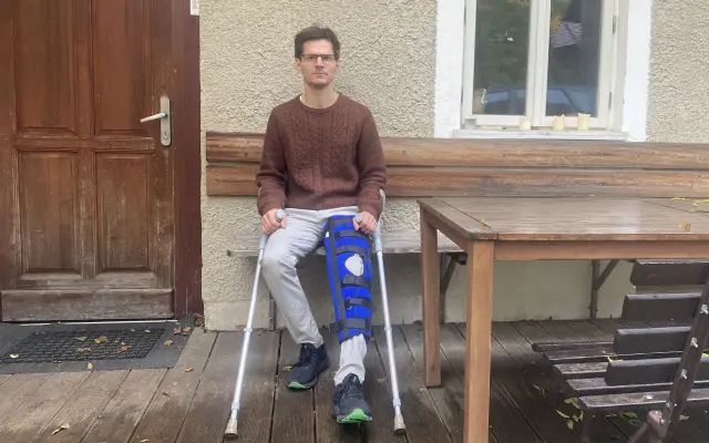 Pomozme Láďovi znovu chodit bez bolesti