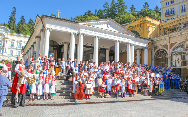 Podpořte Mezinárodní folklorní festival Mariánský podzim