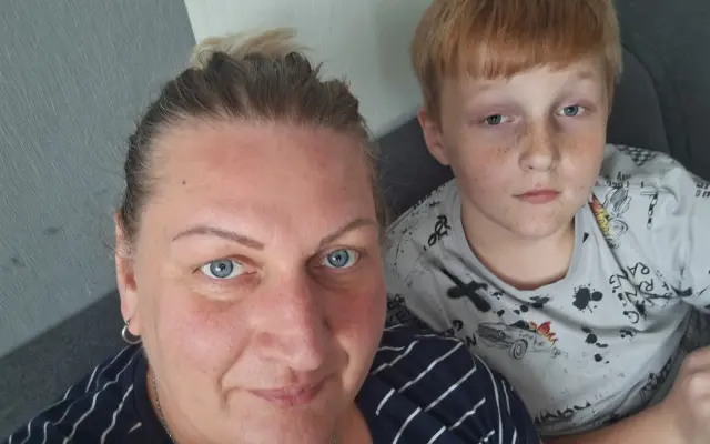 Pomoc mamince samoživitelce s nájemným během rekonvalescence