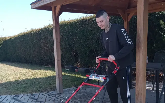 Pomozte Tomášovi s lehkým mentálním omezením udržet si domov