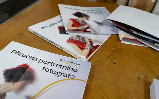 Kniha Příručka portrétního fotografa chce na světlo