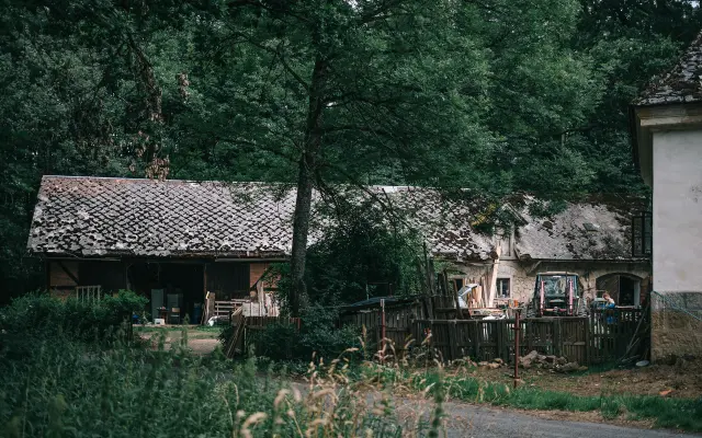 Plášilova nová střecha. Neprozradit!