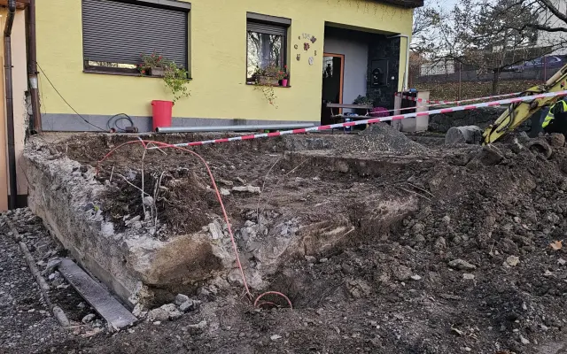 Pomozme Dáši zachránit domov v havarijním stavu po poškození vodou