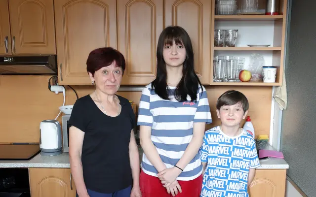 Pomozme babičce Zoie, která se stará o vnoučata