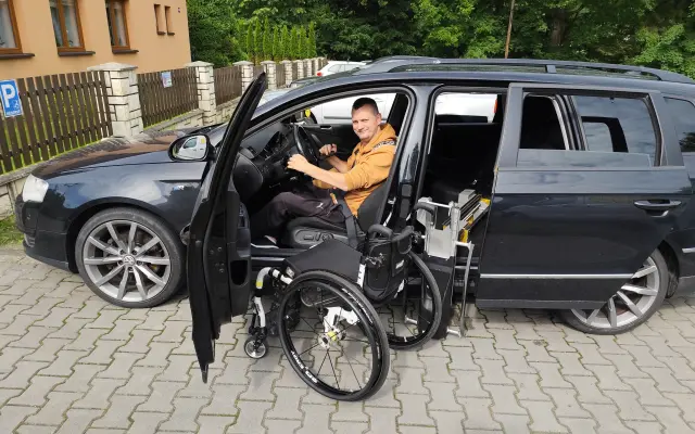 Nové auto pro handicapovaného sportovce Jirku