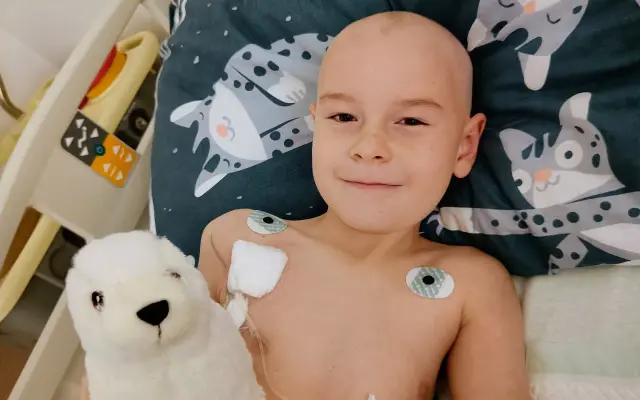 Místo první třídy boj : Pomozte sedmiletému Matýskovi porazit nádor na mozku