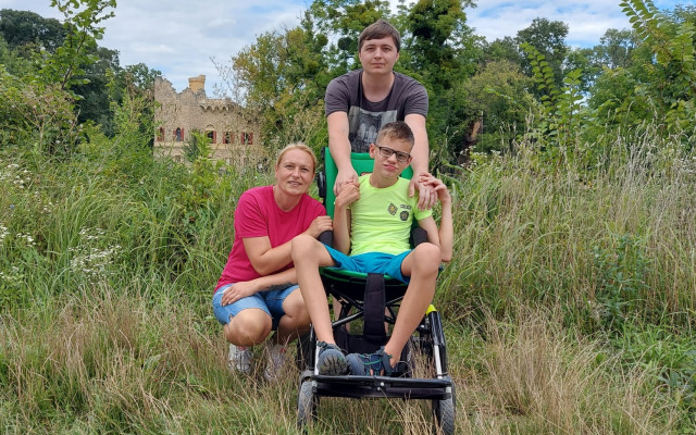 Přispěli jste na elektrokolo s invalidním vozíkem pro Honzíka