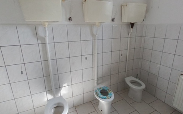 Pomohli jste vybrat na sanitární vybavení koupelny pro školku. Děkujeme!