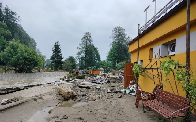 Sbírka pro Soňu a Leoše na rekonstrukci domu zničeného povodněmi