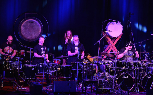 Podpořme pětici bubeníků z kapely Jumping Drums #kulturažije