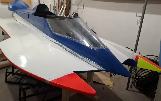 Pomozte mi závodit v Hydro GP